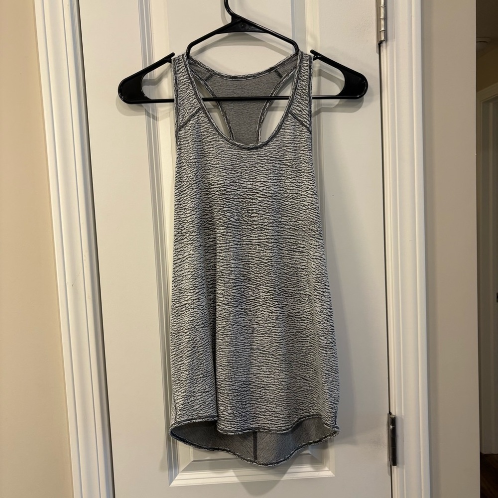 Lululemon Essential Tank Top in Grey
